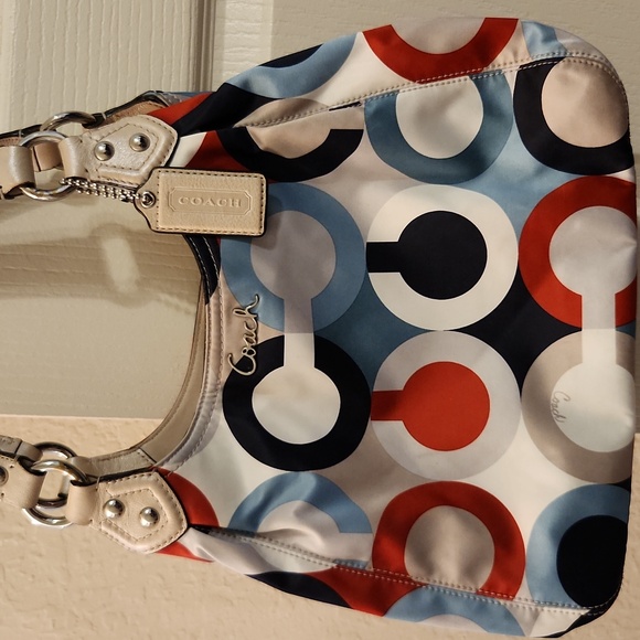 Coach Handbags - Coach Madison Scarf Print Hobo Bag